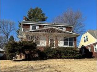 3058 Belvedere Blvd, Omaha, NE 68111