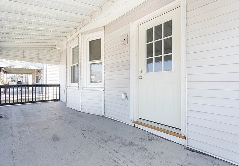 29 N Park Ave #2 — Photo 15