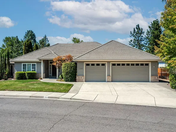 250 Briarwood Ln, Medford, OR 97504