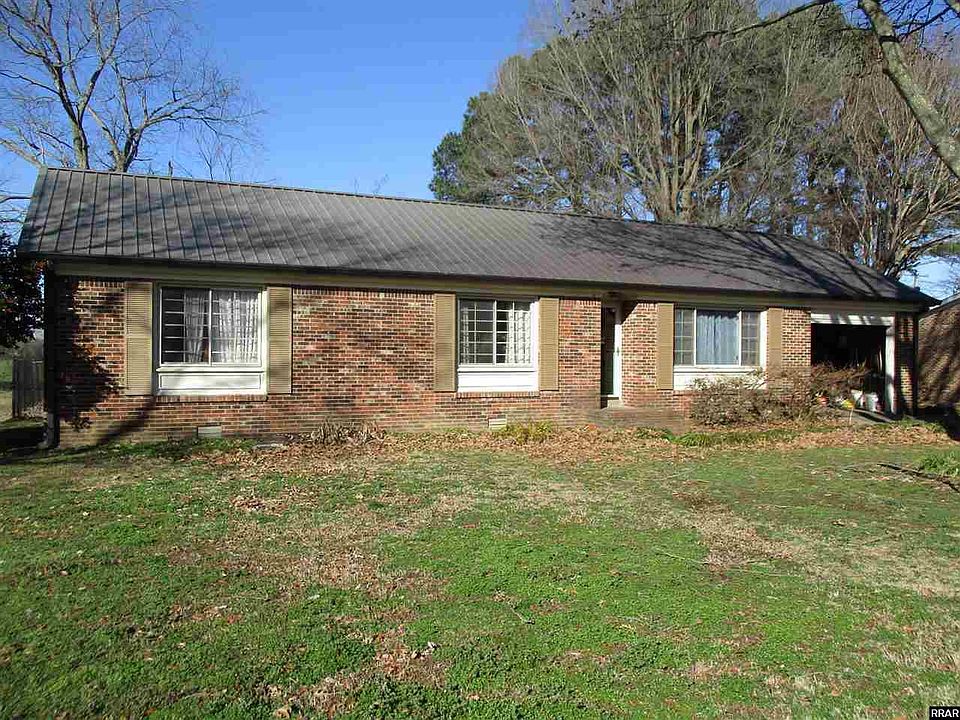 1st image of 116 Brooks Dr