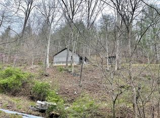 616 Honeysuckle Rd, Essie, KY 40827