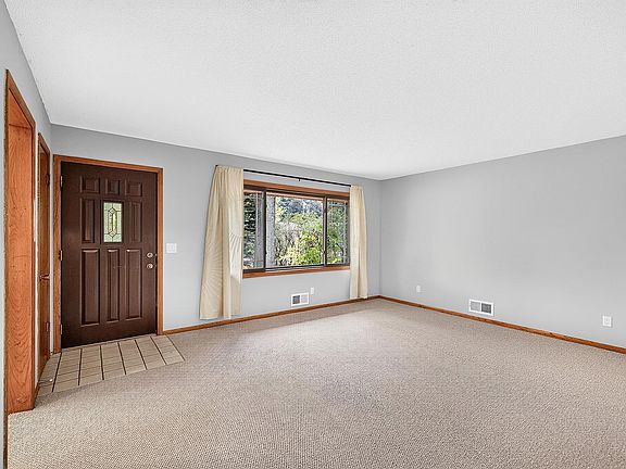 2nd image of 3640 Edward St NE