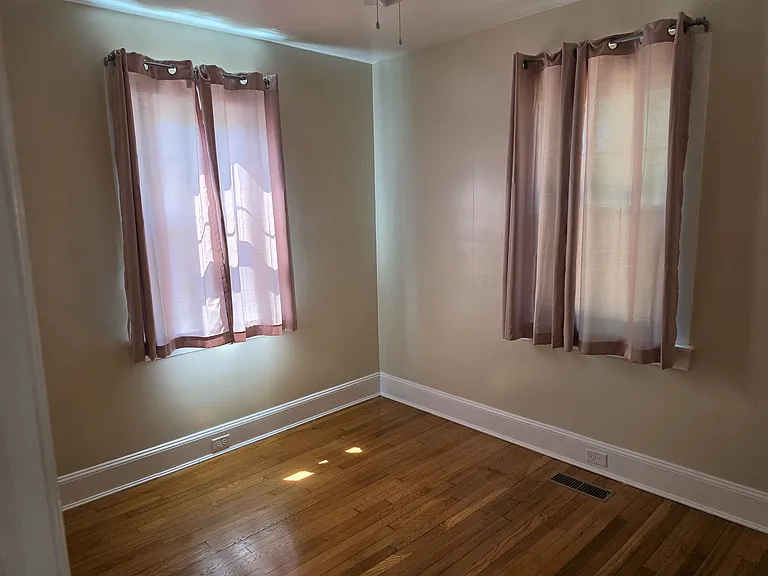 419 Virginia Ave — Photo 9