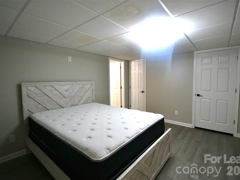 120 Cardinal Dr N — Photo 13