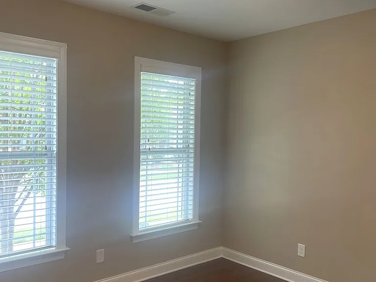 17725 Morehampton Ave — Photo 5