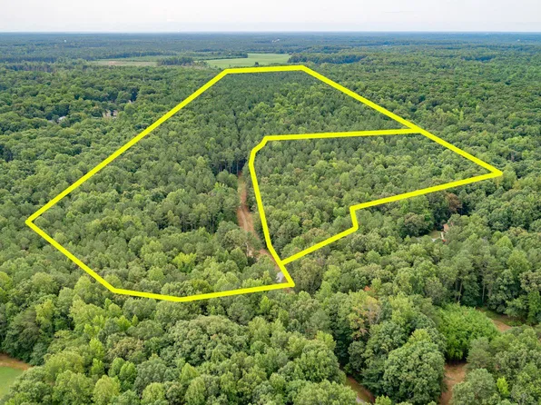 Ladysmith Rd, Ruther Glen, VA 22546