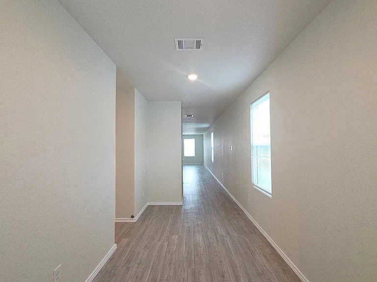 4310 Rapids Way — Photo 5