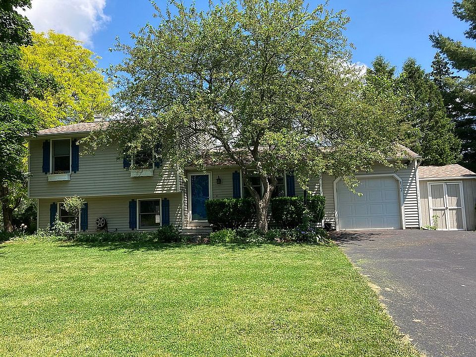 2nd image of 8347 Datum Ln