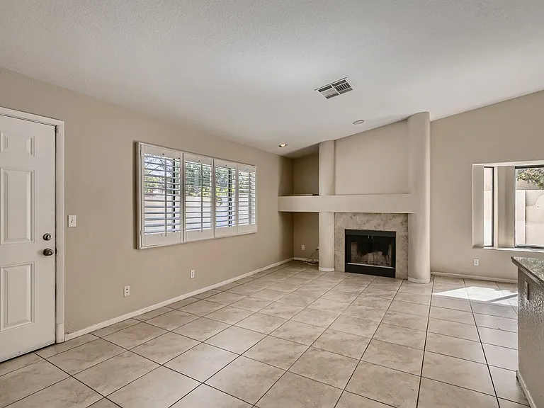 2224 Bear Valley St — Photo 17