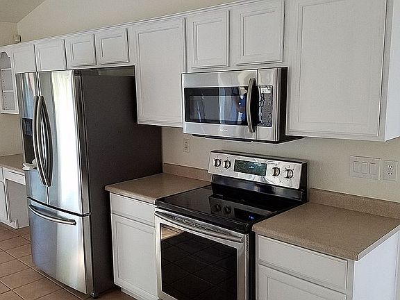 Gorgeous updated kitchen.