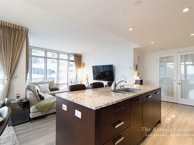 1028 Barclay St #2602 — Photo 4