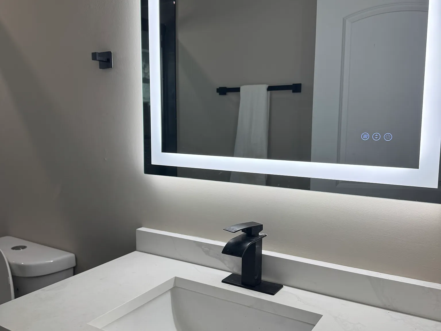4 bed, 1700 sqft, $3,400 — Photo 4