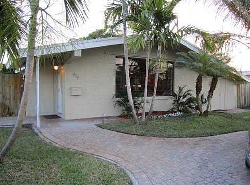 1st image of 624 NW 29th St