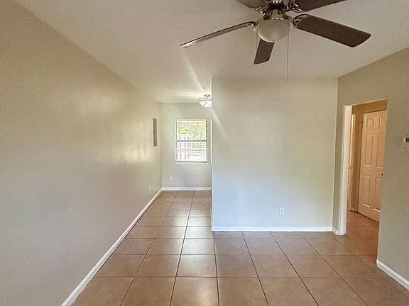 5th image of 2150 NE 3rd St