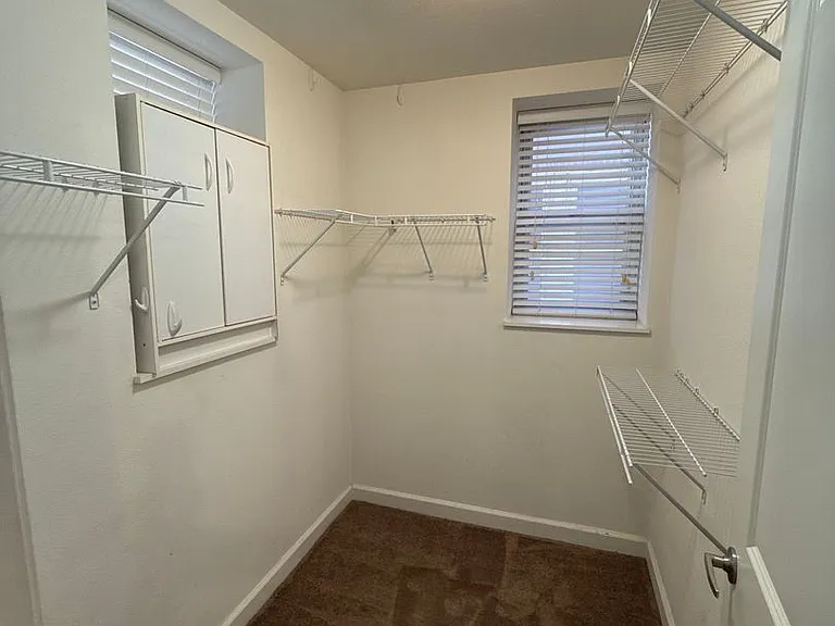 5350 Pershing Ave #4A — Photo 9