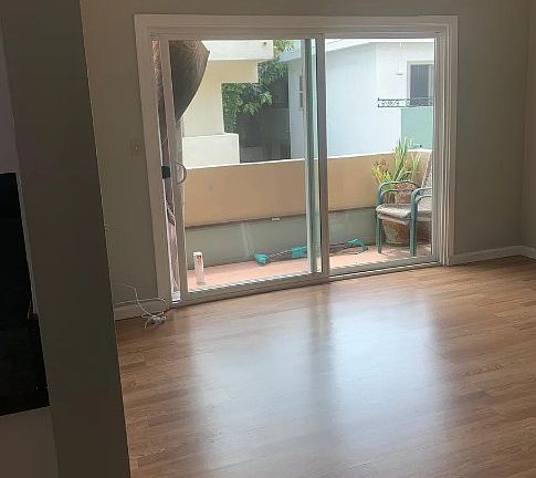 3rd image of 11706 Dorothy St APT 10
