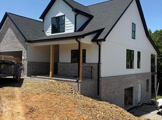585 Carroll Creek Rd, Johnson City, TN 37601