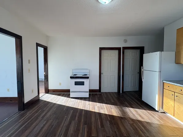 212-214 Blake St, Lewiston, ME