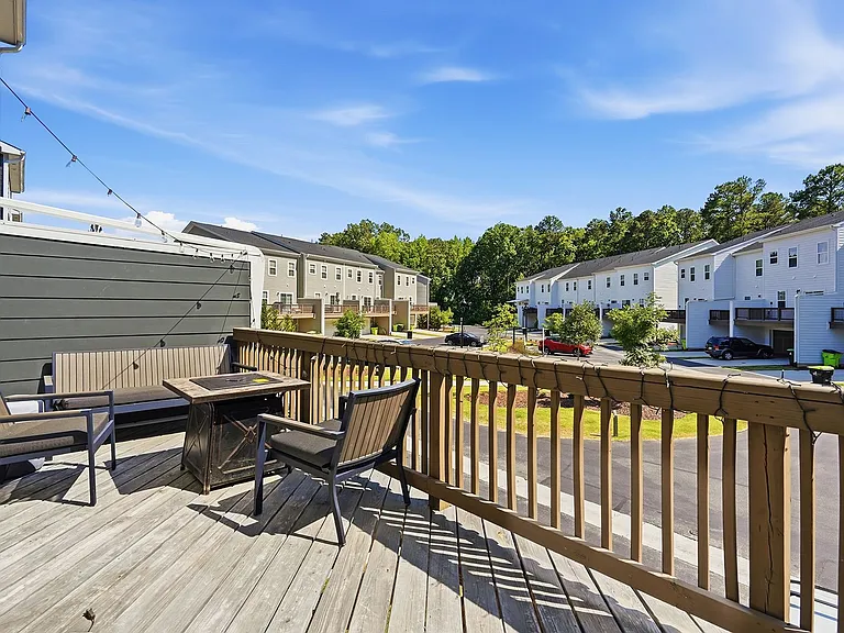 131 Callowhill Ln — Photo 27
