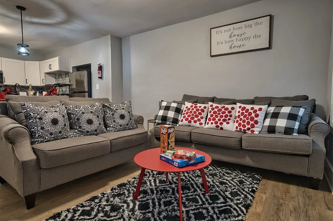 1 bed, $2,200 — Photo 3