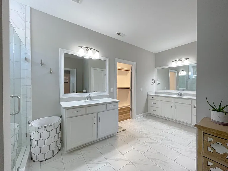 455 Aurora Pl — Photo 18