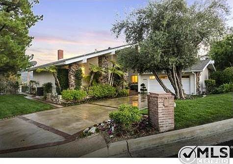 1st image of 18818 Edleen Dr