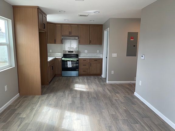 2nd image of 4571 Clairemont Mesa Blvd