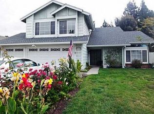 694 Sunningdale Dr, Oceanside, CA 92057