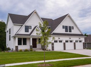 2951 Sherburn Ln SW, Rochester, MN 55902