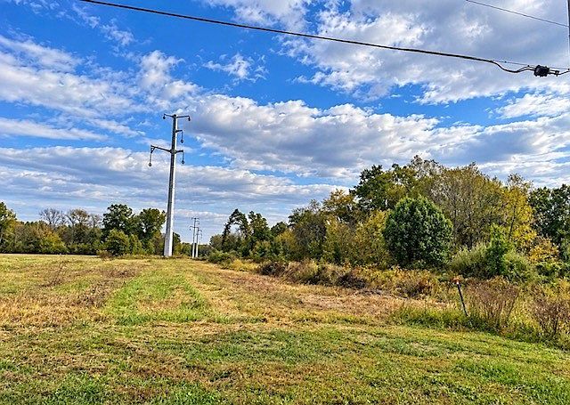 1st image of N Reynolds Rd