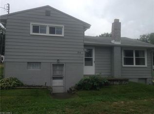 214 E State St, Barberton, OH 44203