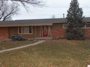 900 Dorsey St, Beatrice, NE 68310