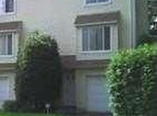628 Jackson Ave, Roselle, NJ 07203