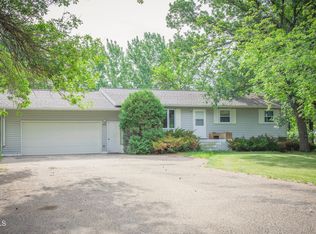 2118 11th Ave SW, Devils Lake, ND 58301