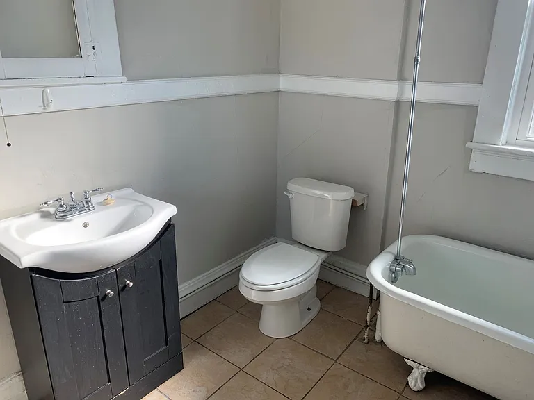 106 Yeardley Ave — Photo 11