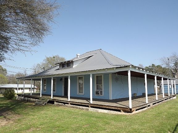 2nd image of 806 3rd St