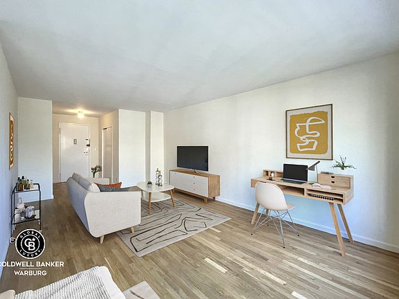 3rd image of 372 Central Park W APT 11E