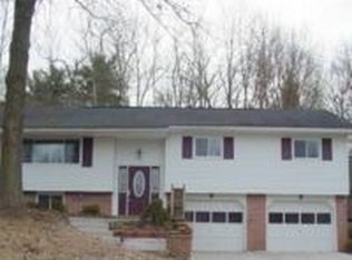 1604 Woodland Dr, Vienna, WV