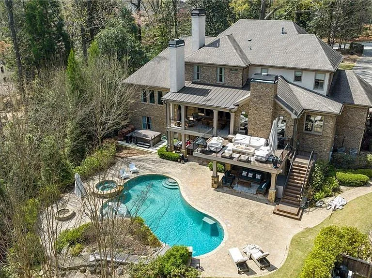 5265 Peachtree Dunwoody Rd — Photo 82