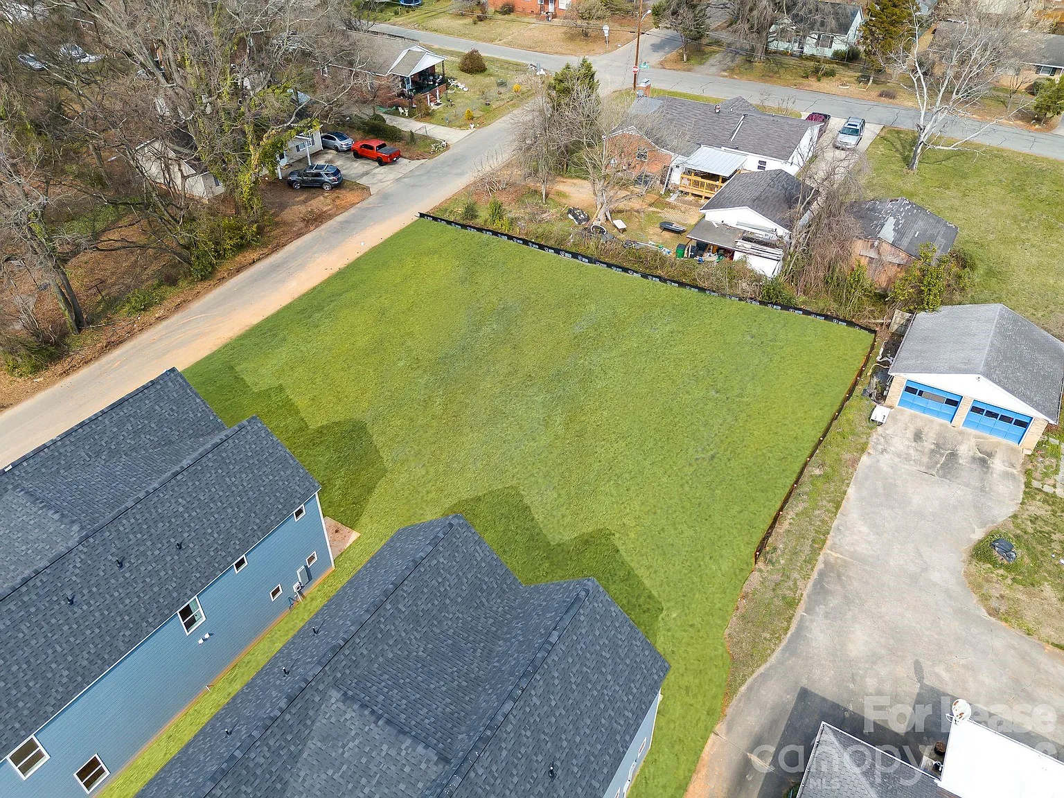 3 bed, 2.5 bath, $2,300 — Photo 3