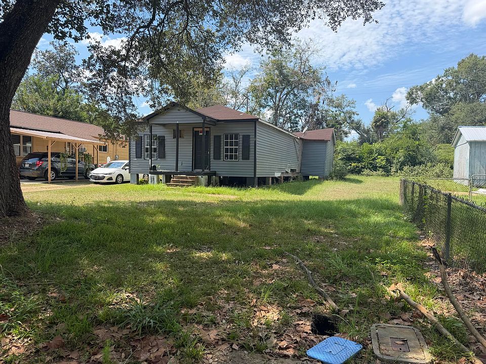 1st image of 619 & 613 Roberts St