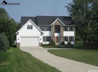 16302 Drake Rd, Strongsville, OH 44136