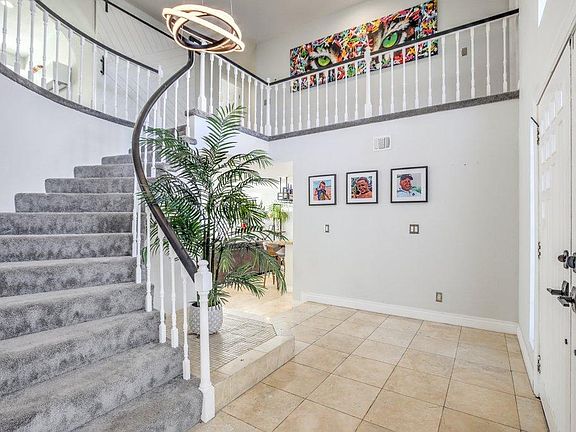 3rd image of 2821 Quail Lakes Ct