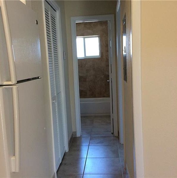 1st image of 1324 NE 127th St APT 8