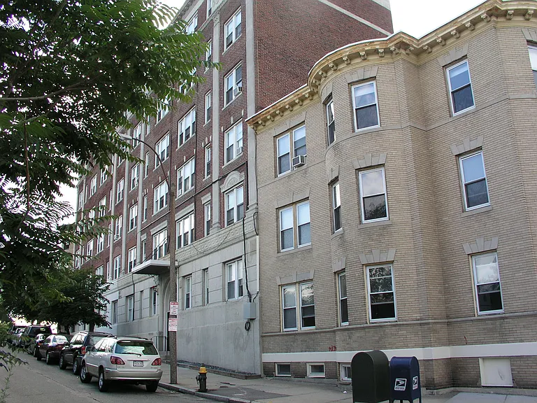 1691 Commonwealth Ave #10 — Photo 1