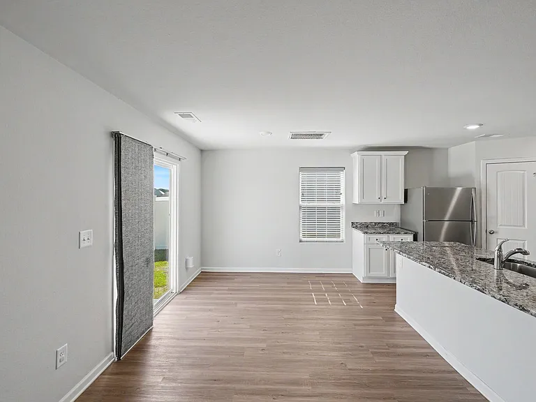 318 Aniston Ln — Photo 26