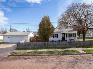 835 S Ohio Ave, Davenport, IA 52802