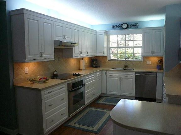 4th image of 556 Camelia Ln