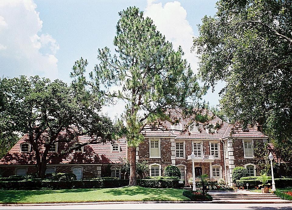 1st image of 15758 Fleetwood Oaks Dr