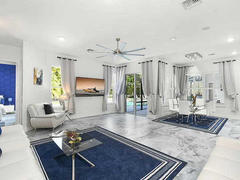 15700 Carrera Ln — Photo 12